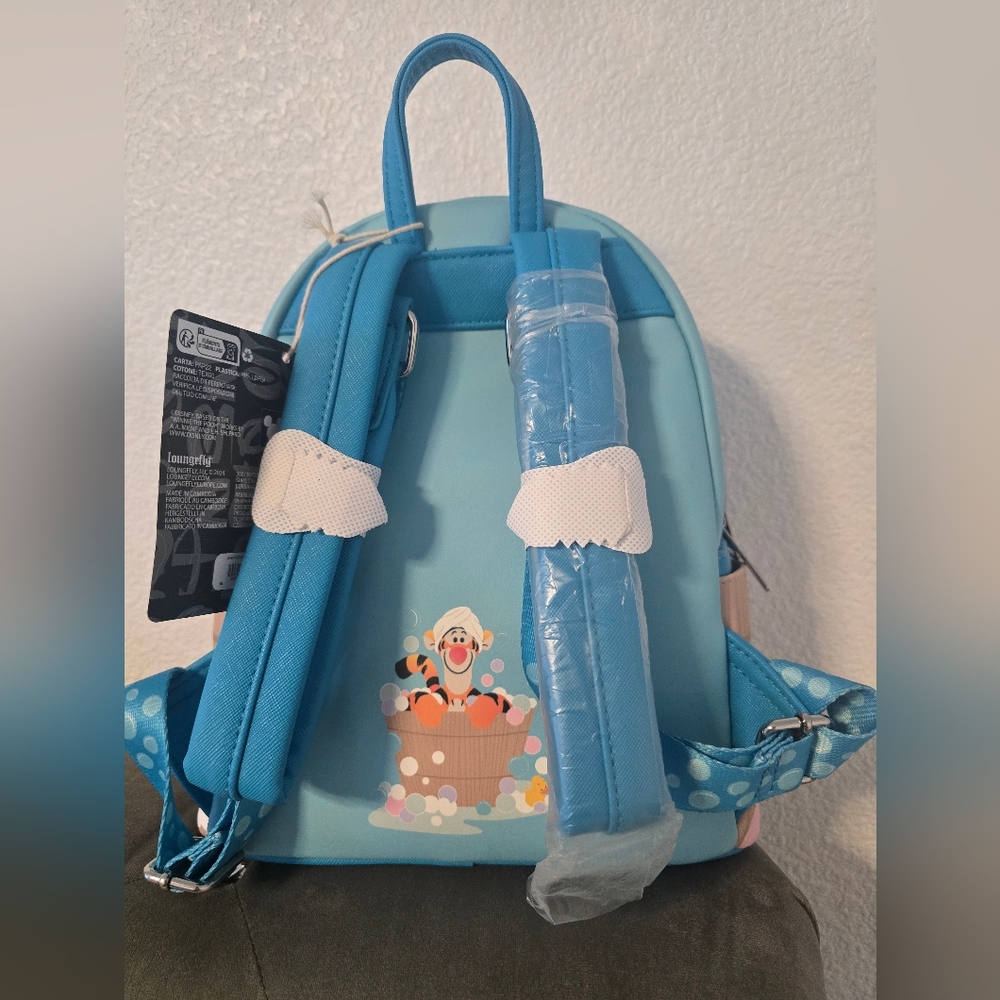 Loungefly Tigger - Picture 2 of 5
